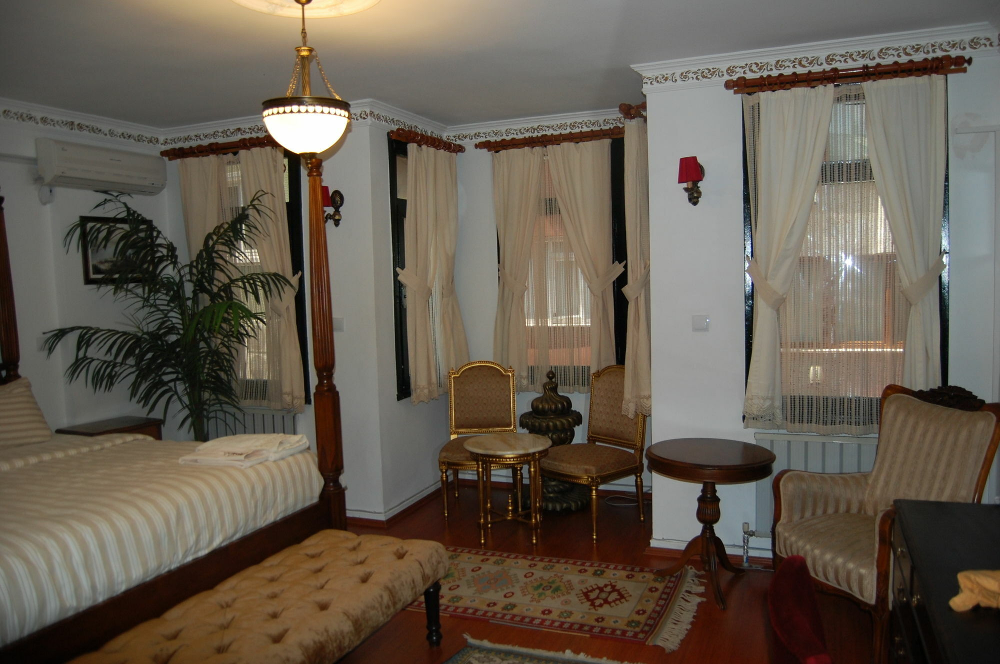 Ortakoy Pasha Konagi Hotel Istanboel Buitenkant foto